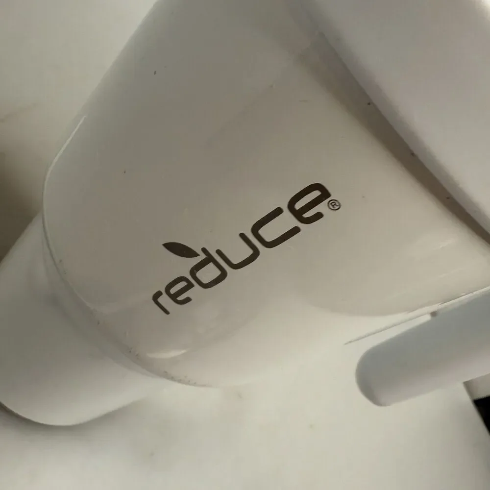 Reduce 40 oz Travel Mug Vacuum Insulated Stainless Steel White Handle Rubber Bas